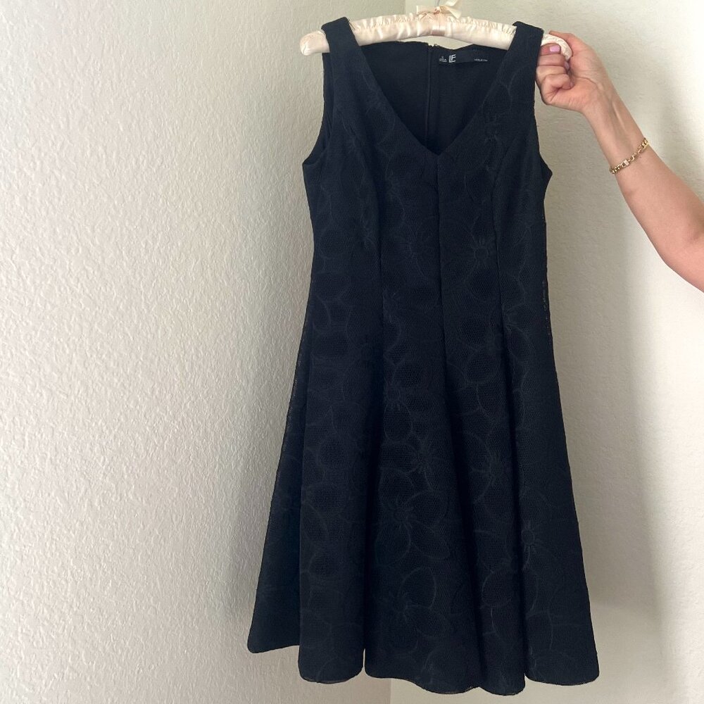 Woman's Formal Leslie Fay Black Dress